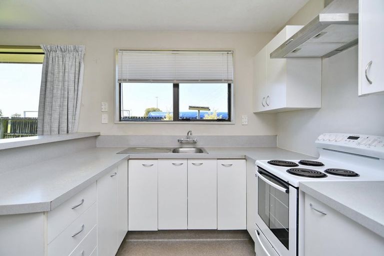 Photo of property in 2/34 Tilford Street, Woolston, Christchurch, 8062