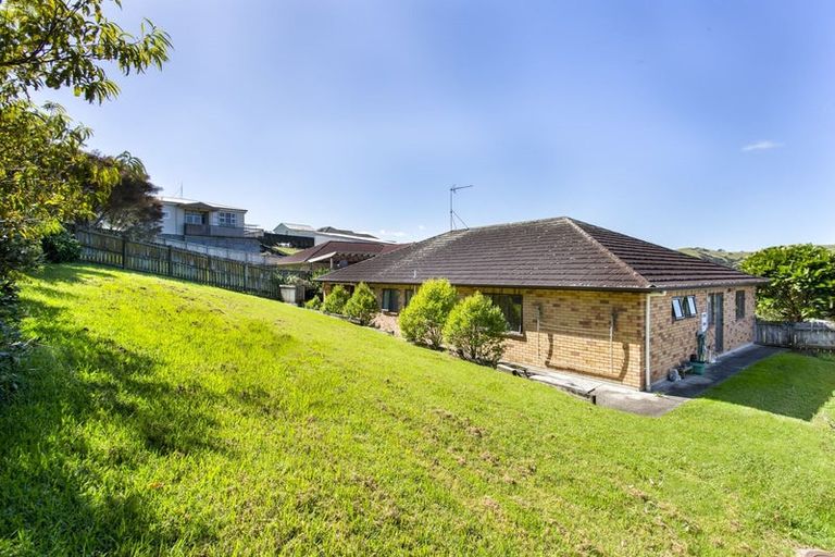 Photo of property in 36 Te Kauri Place, Helensville, 0800