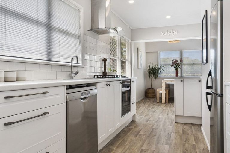 Photo of property in 93 Marne Road, Papakura, 2110