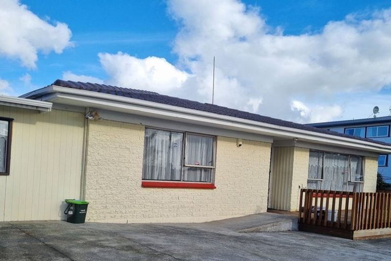 Photo of property in 2/2a Hutt Road, Manurewa, Auckland, 2102