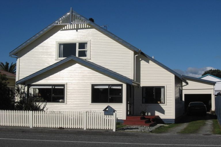 Photo of property in 84 Fitzherbert Street, Hokitika, 7810