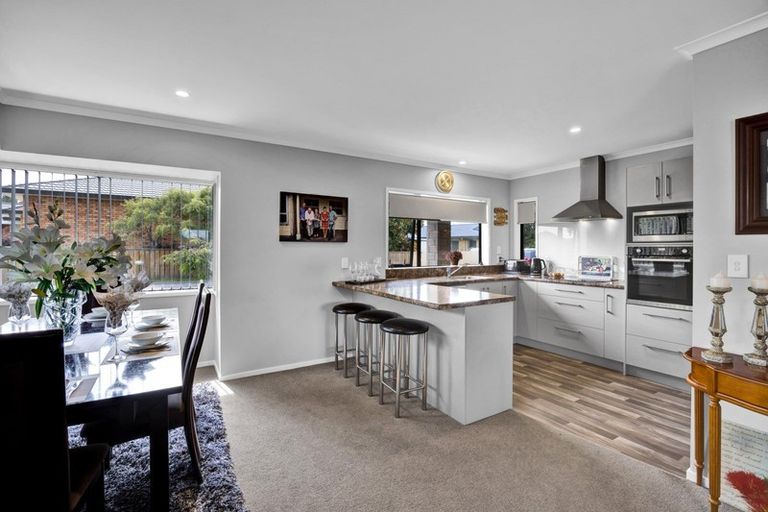 Photo of property in 21 Elizabeth Grove, Stratford, 4332