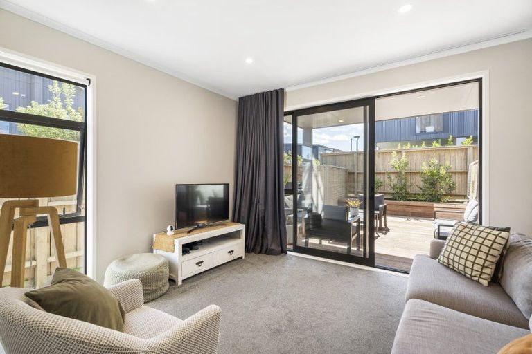 Photo of property in 29 Pukewhero Rise, Westgate, Auckland, 0614