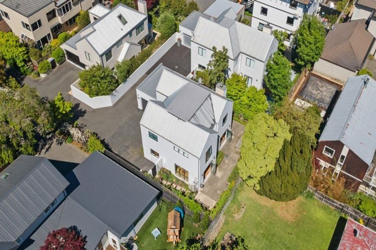 Photo of property in 35b Holly Road, St Albans, Christchurch, 8014