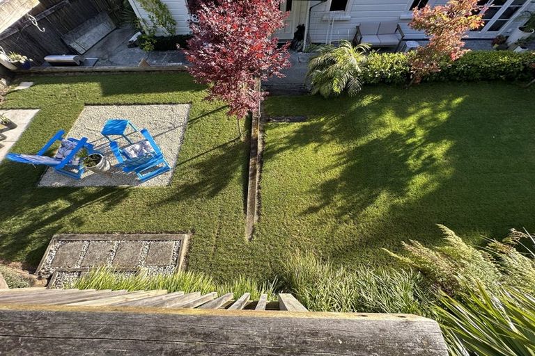 Photo of property in 35 Shakespeare Road, Bluff Hill, Napier, 4110