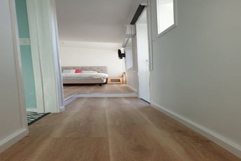 Photo of property in 122 Constable Street, Newtown, Wellington, 6021