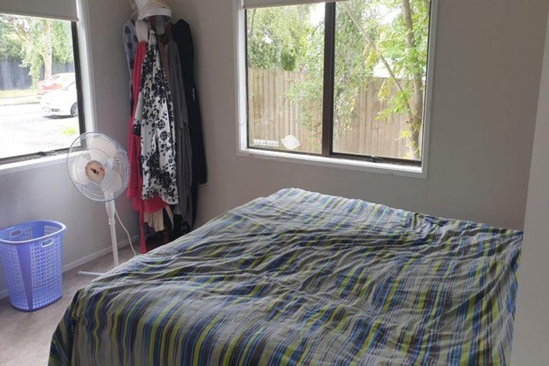 Photo of property in 19 Luanda Drive, Ranui, Auckland, 0612