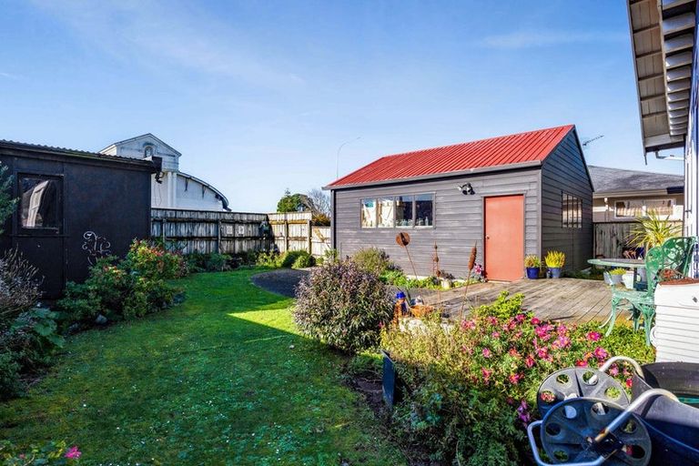 Photo of property in 39 Victoria Street, Hawera, 4610