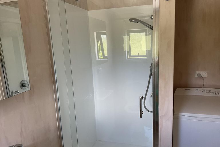 Photo of property in 42 Guy Road, Kaipara Flats, Warkworth, 0981
