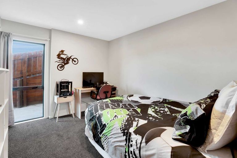Photo of property in 71 Stratford Drive, Mount Pisa, Cromwell, 9383