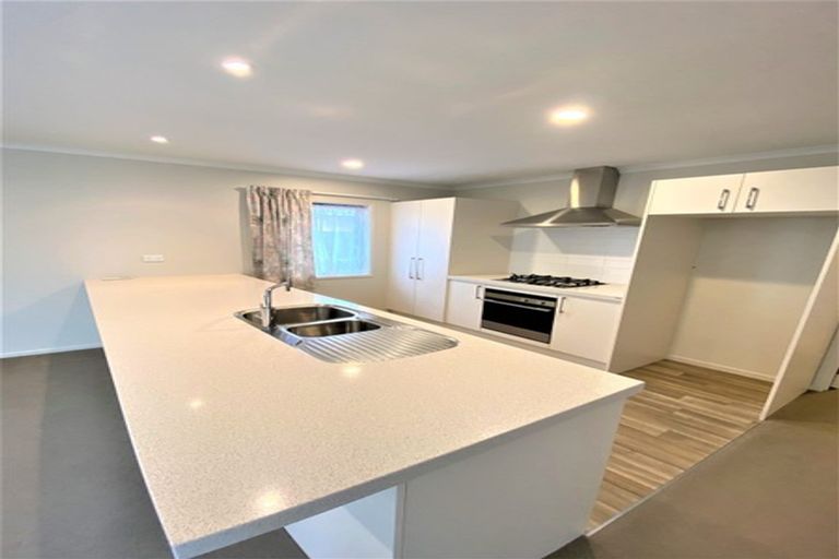 Photo of property in 19 Lightbody Lane, Wigram, Christchurch, 8042