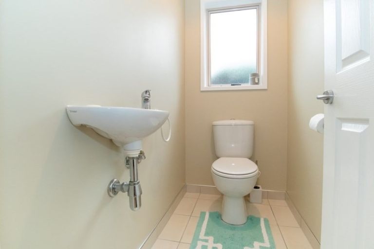 Photo of property in 3/14 Milton Road, Orewa, 0931