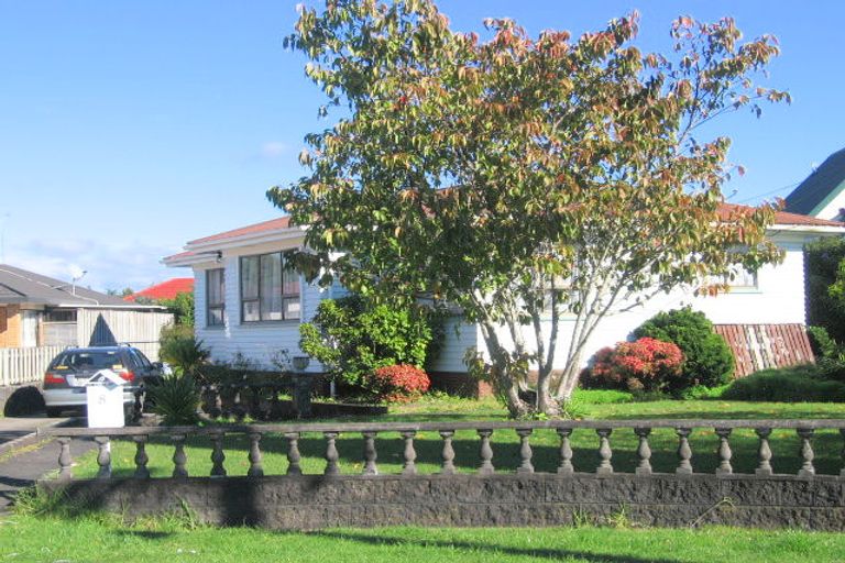 Photo of property in 8 Brooklyn Avenue, Papatoetoe, Auckland, 2025