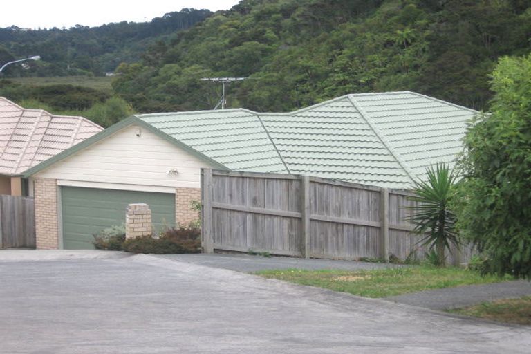 Photo of property in 124 Seaview Road, Glenfield, Auckland, 0629
