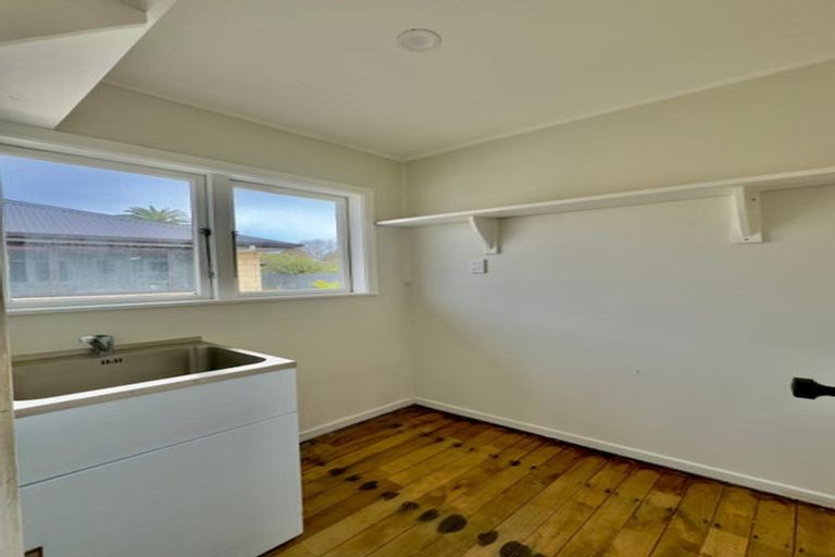 Photo of property in 38b Halswell Street, Mangere East, Auckland, 2024