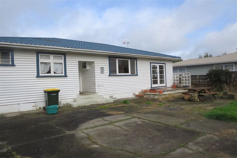Photo of property in 18 Dudley Street, Levin, 5510