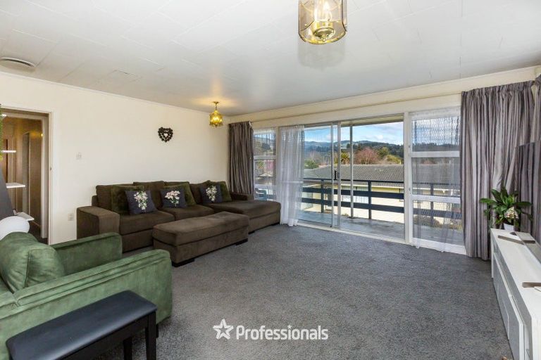 Photo of property in 26 Shanly Street, Brown Owl, Upper Hutt, 5018