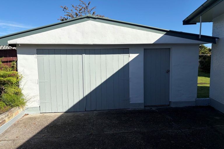 Photo of property in 9 Chamberlain Street, Dannevirke, 4930