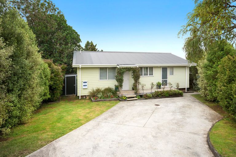 Photo of property in 23 Matatea Avenue, Pukekohe, 2120