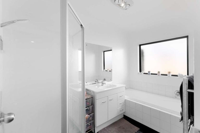 Photo of property in 31i Kaiwaka Road, Waiuku, 2123