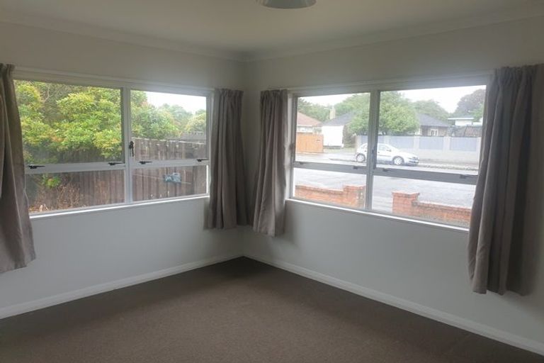 Photo of property in 1/635 Ferguson Street, Terrace End, Palmerston North, 4410