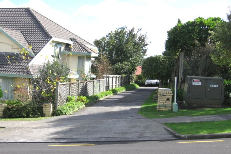 Photo of property in 1/12 Rochester Crescent, Somerville, Auckland, 2014
