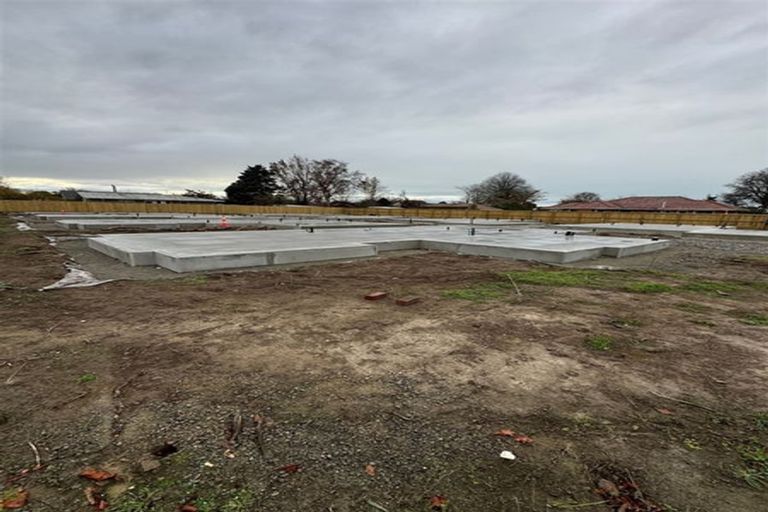 Photo of property in 3/25 Winters Road, Redwood, Christchurch, 8051