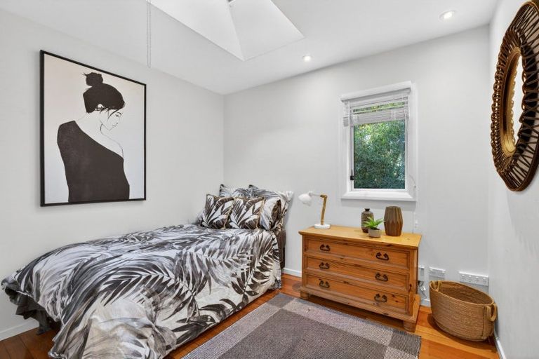 Photo of property in 1/11 Chester Street, Taradale, Napier, 4112