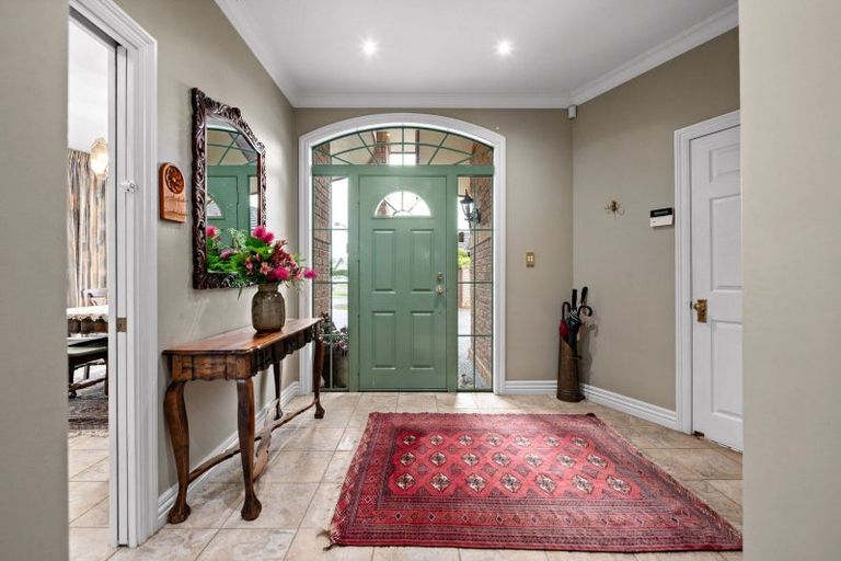 Photo of property in 17 Te Puroa Place, Huntington, Hamilton, 3210