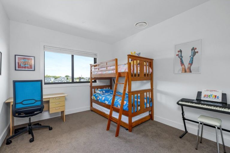 Photo of property in 39 Bayview Park Lane, Orewa, 0931