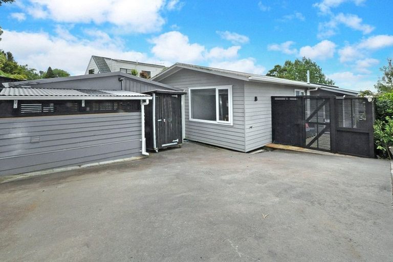 Photo of property in 136 Glamorgan Drive, Torbay, Auckland, 0630