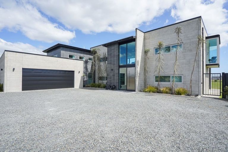 Photo of property in 89 Sunrise Drive, Seaward Bush, Invercargill, 9812