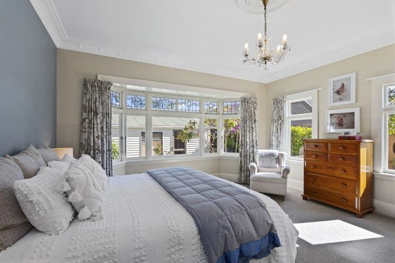 Photo of property in 173 Centaurus Road, Saint Martins, Christchurch, 8022