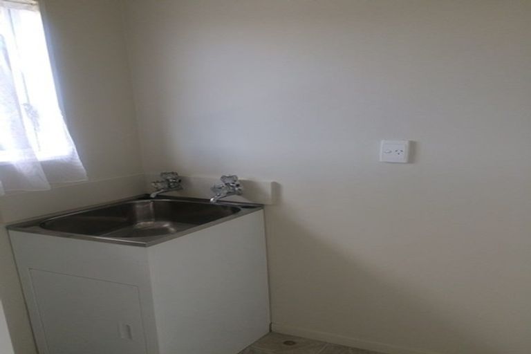 Photo of property in 46 Gallony Avenue, Massey, Auckland, 0614