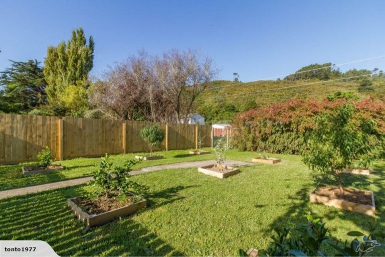 Photo of property in 32 Petherick Street, Taita, Lower Hutt, 5011