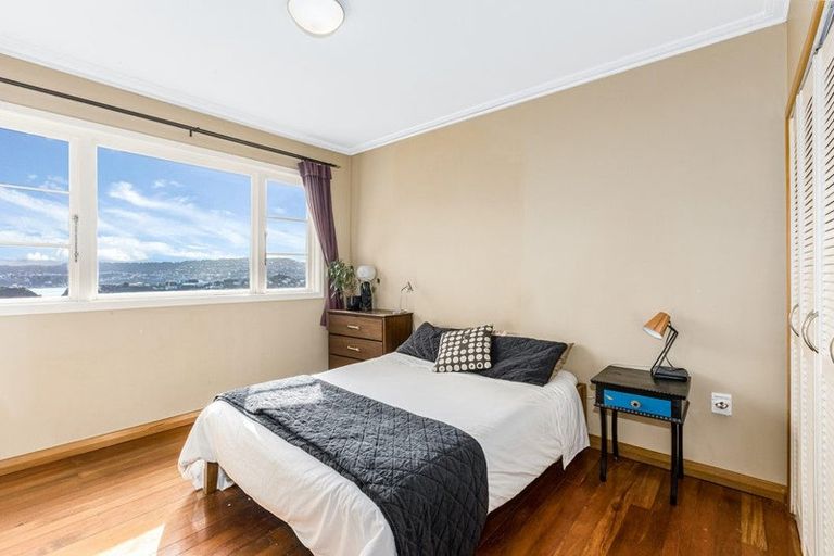 Photo of property in 139 Townsend Road, Miramar, Wellington, 6022