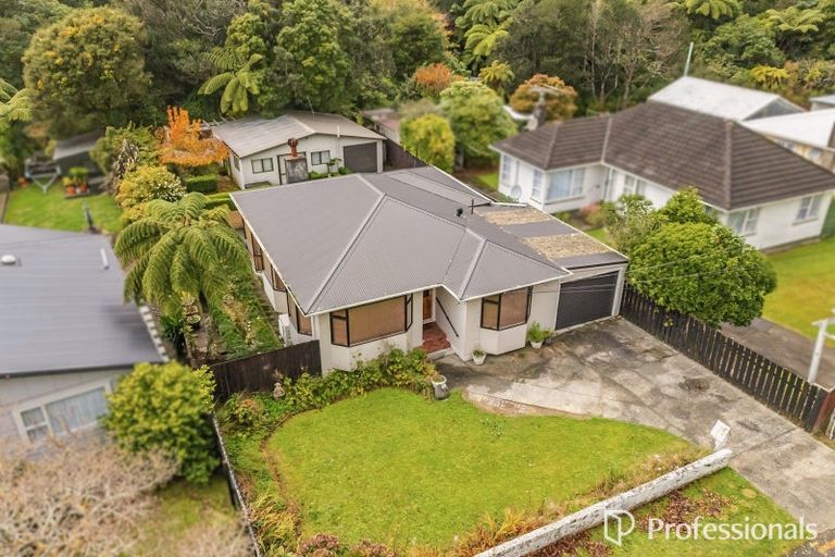 Photo of property in 13 Sunny Grove, Wainuiomata, Lower Hutt, 5014