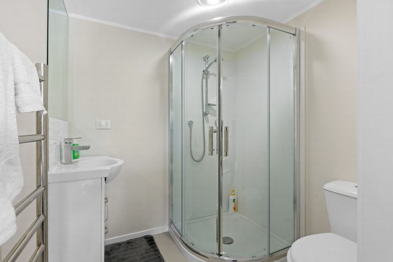 Photo of property in 64 Langana Avenue, Browns Bay, Auckland, 0630