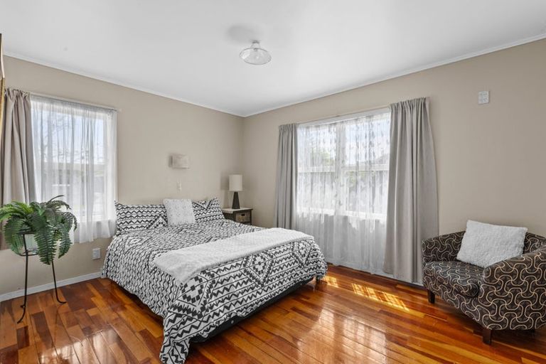 Photo of property in 5 Hatton Road, Orewa, 0931