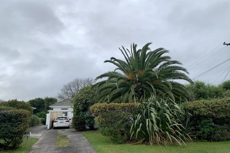 Photo of property in 32 Fraser Street, Wainuiomata, Lower Hutt, 5014