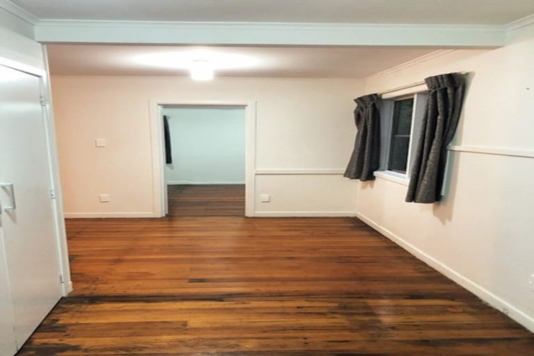 Photo of property in 99 Seabrook Avenue, New Lynn, Auckland, 0600