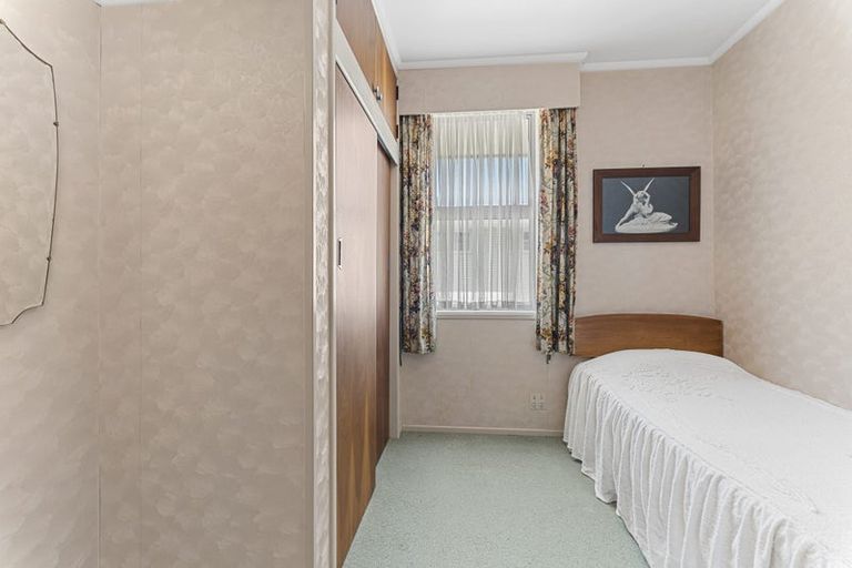 Photo of property in 34 Hamblyn Street, Strandon, New Plymouth, 4312