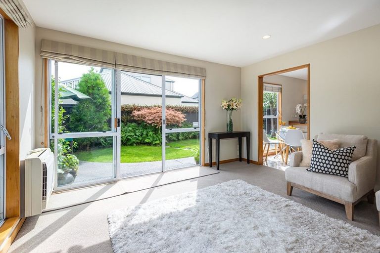 Photo of property in 2/38 Dover Street, St Albans, Christchurch, 8014