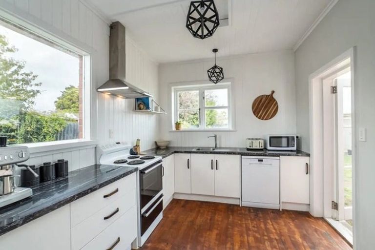 Photo of property in 13 Mcgregor Crescent, Masterton, 5810
