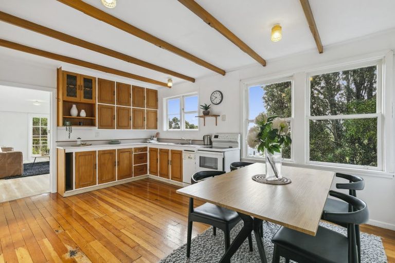Photo of property in 26 Sidlaw Street, Strathmore Park, Wellington, 6022