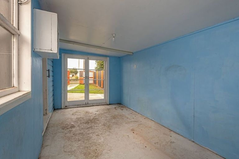 Photo of property in 24 Nuku Street, Tangimoana, 4822