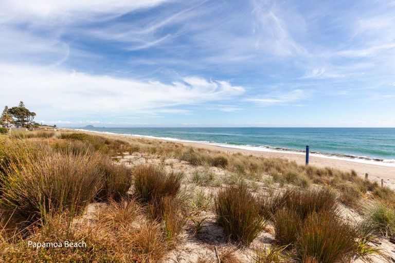 Photo of property in 124a Karewa Parade, Papamoa Beach, Papamoa, 3118