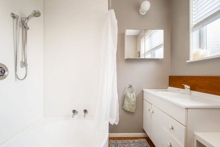 Photo of property in 7 Braemar Place, Avonside, Christchurch, 8061