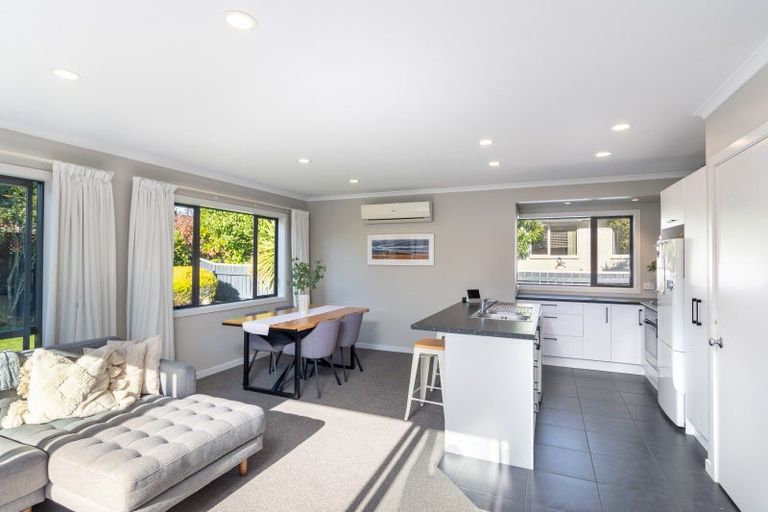 Photo of property in 12a Terminus Street, Silverstream, Upper Hutt, 5019