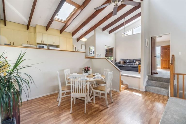 Photo of property in 13 Hiwihau Place, Glenfield, Auckland, 0629